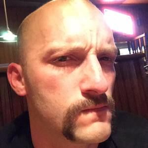 Meet your Posher, Dustin